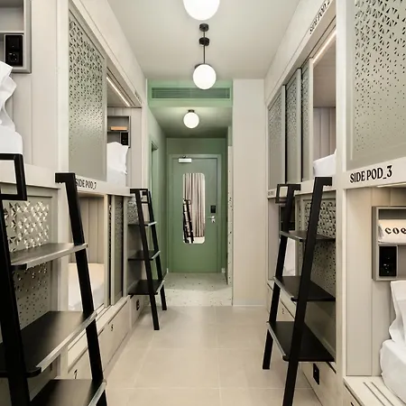 Coeo Hernan Ruiz Rooftop Pool Hostel Malaga