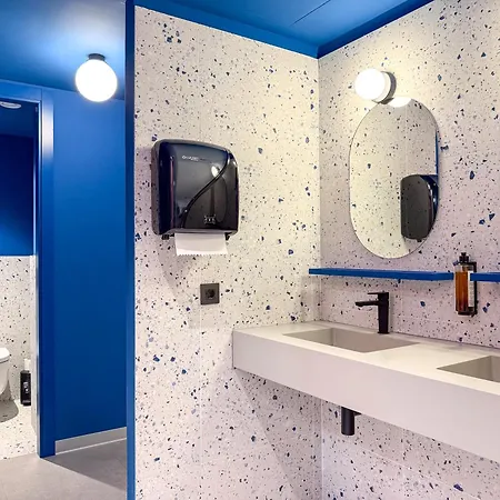 Coeo Hernan Ruiz Rooftop Pool Hostel Malaga