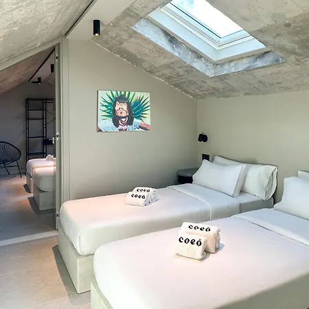 Coeo Hernan Ruiz Rooftop Pool Hostel